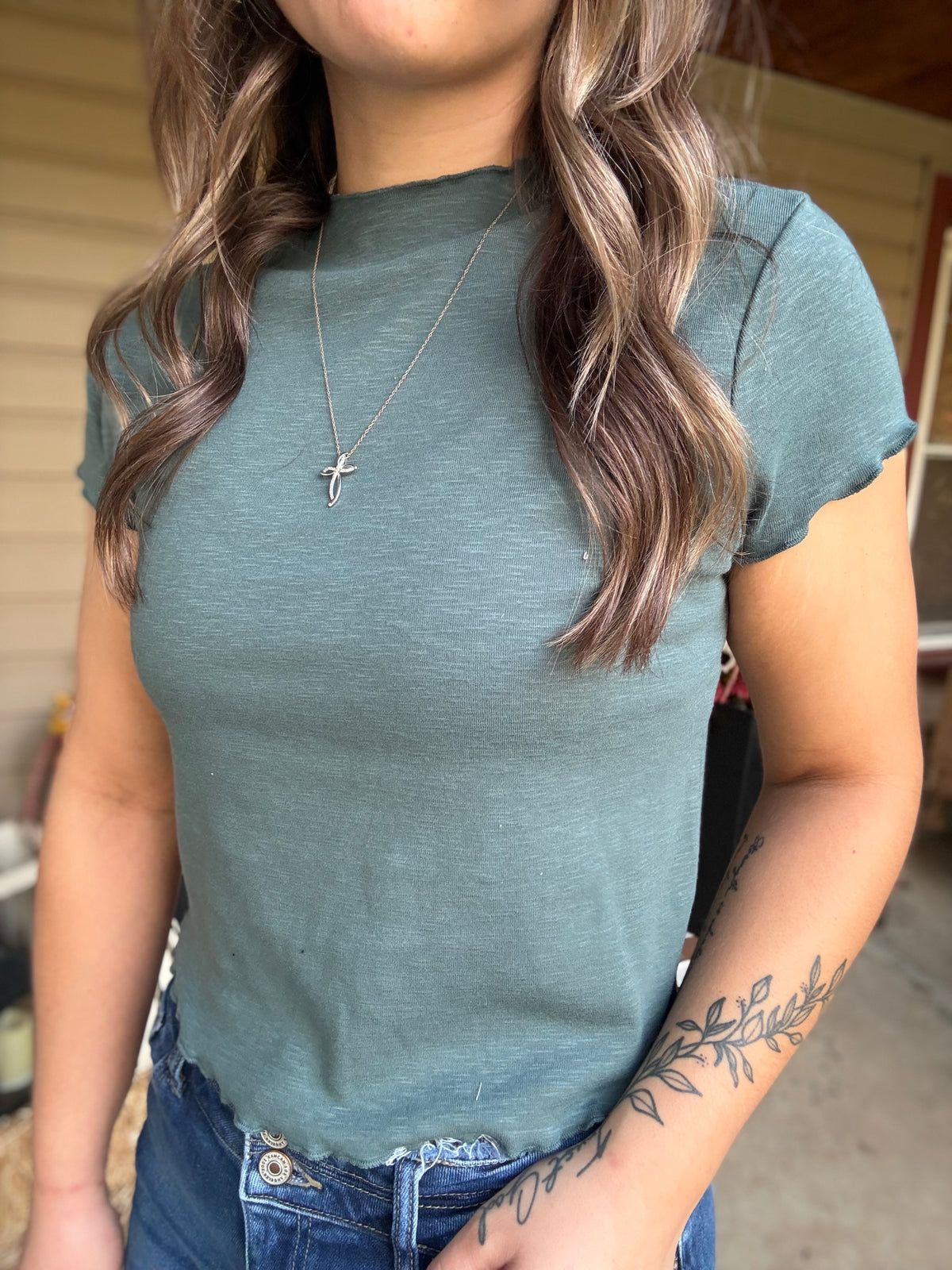 Lettuce Trimmed Cropped Tee